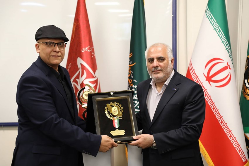 نخستین نشان ملی حامی اعطاء شد 