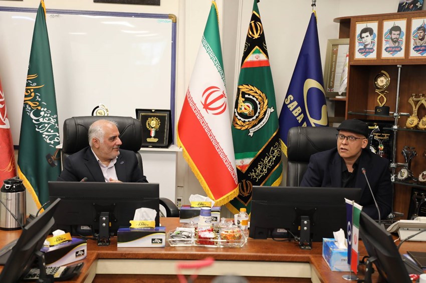 معاون وزیر صمت و رییس سازمان حمایت مصرف‌کنندگان و تولیدکنندگان نخستین نشان ملی حامی را به شرکت توسعه منابع انرژی توان اعطاء نمود